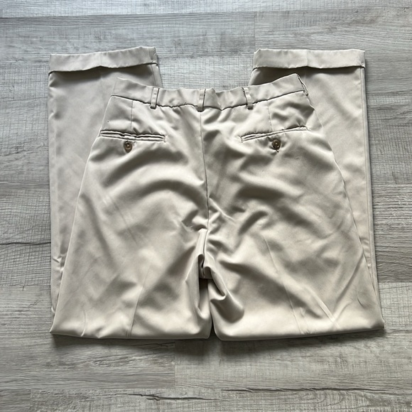 Haggar Golf Pants - Picture 2 of 4